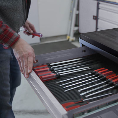 24" Deluxe Mobile Workbench